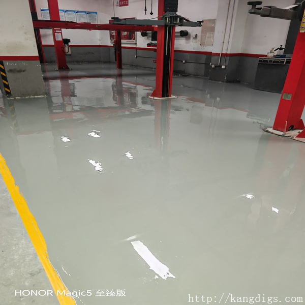 北京厂房车间地坪施工 | 车间防滑坡道施工 | 水泥自流平防静电地坪报价 | 北京厂房地坪公司 |